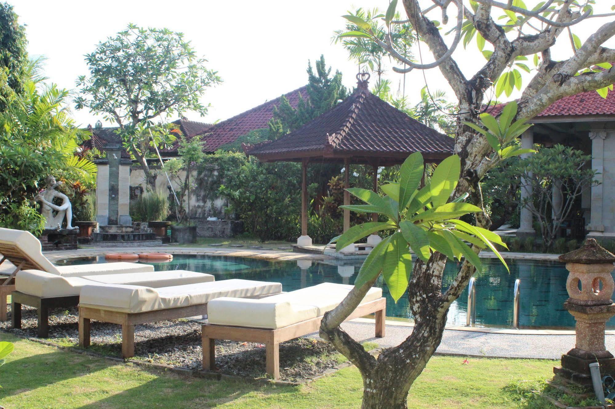 Sukun Bali Resor 3*
